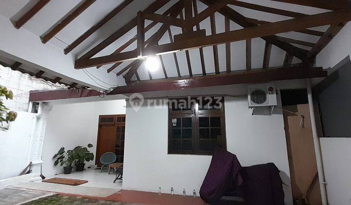 Hitung Tanah, Jual Cepat, Rumah Lama 242 M2, Dekat Sta Mrt H Nawi, Cocok Utk Kos2an  2