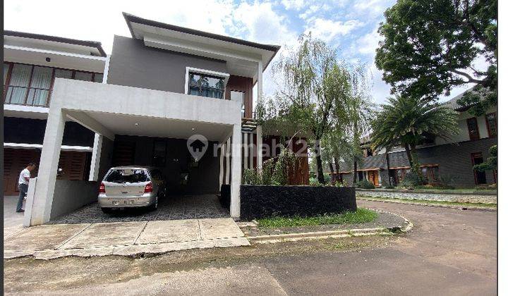 Mewah, Bagus, Bersih, Terawat Rumah 2 Lantai, 4 Kamar di Sektor 7 Bintaro Jaya