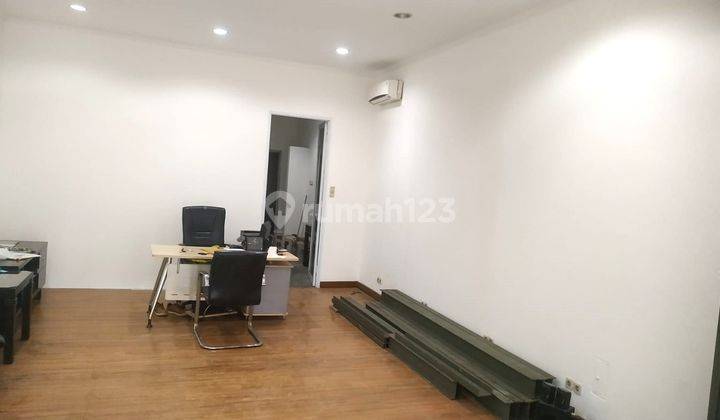 Ruko 4 Lantai, Bagus, Terawat, Ada Lift, di Pondok Indah, Cocok Untuk Kantor Retail 2