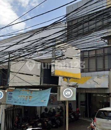 Ruko 3 Lantai, Pinggir Jalan Utama, Cocok Untuk Kantor Usaha Klinik Resto di Radio Dalam, Jaksel 1