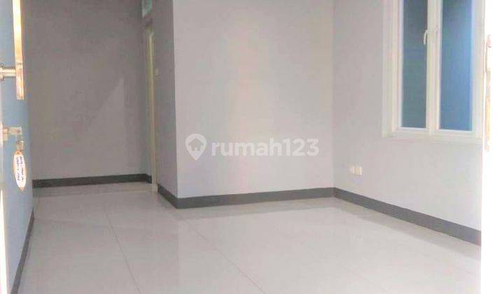 Rumah Terawat, Cocok untuk Hunian atau Kantor, dekat Senopati, Jaksel 2