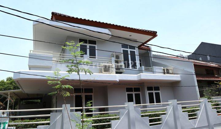 Rumah 2 Lantai, Unfurnished, Cocok utk Hunian Keluarga, dekat Pondok Indah Mall 1