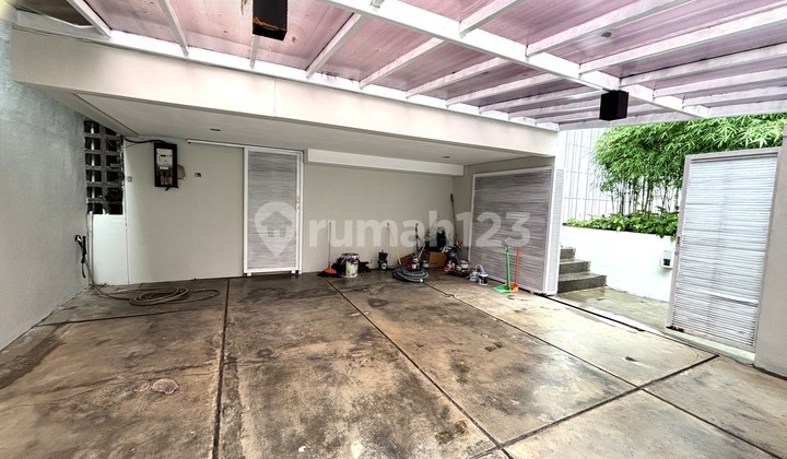 Rental House, Well Maintained, 4 Bedrooms, Semi Furnished, Suitable For Expat, Near Senopati/ Scbd. 2