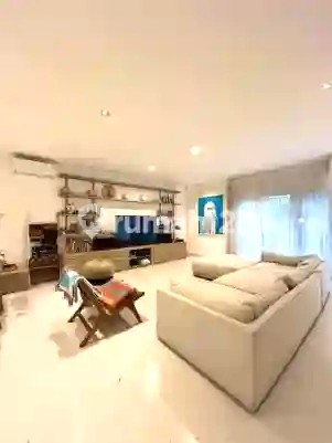 Jual Cepat, Rumah 1 Lantai, Bagus, Terawat, Semi Furnished, Dekat Senopati, Cocok untuk Hunian Keluarga