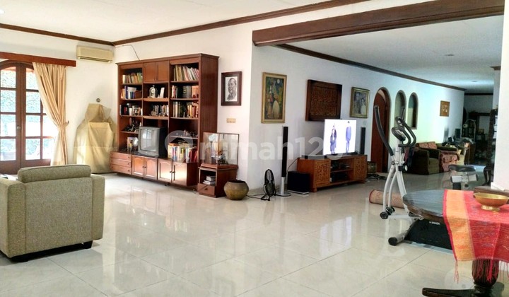 NJOP Price, Comfortable House, 4 Bedrooms, Swimming Pool, in Radio Dalam, Suitable for Family Residence NJOP Price, Comfortable House, 4 Bedrooms, Swimming Pool, in Radio Dalam, Suitable for Family Residence