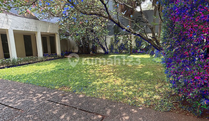 Nice House, 1 Floor, 4 Bedrooms, Swimming Pool, Spacious Garden, Near Hero Kemang, Suitable for Expats