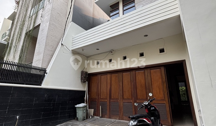 Good, Clean, Well-maintained, Unfurnished, 3 Bedrooms, Near B M 400 School. 2