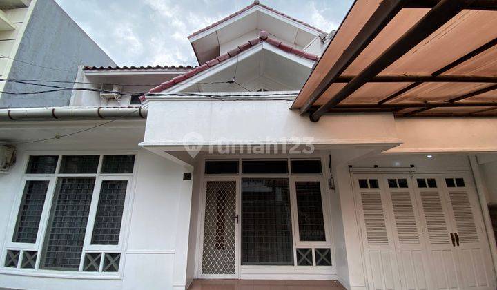 Rumah 2 Lantai, Full Furnished, 5 Kamar di Pondok Indah, Cocok U Hunian Keluarga 2