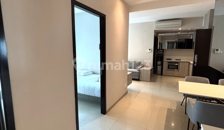 Luxury, Fully Furnished, Excellent, 3 Bedrooms, High Floor in Gandaria Heights, Suitable for Family Living 2