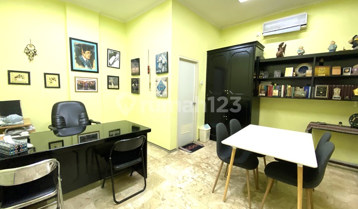 3-Story Shop House, Inside a Commercial Complex, Spacious Parking, at Plaza Ciputat Mas, Near Lebak Bulus MRT 3-Story Shop House, Inside a Commercial Complex, Spacious Parking, at Plaza Ciputat Mas, Near Lebak Bulus MRT