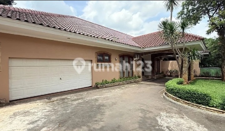 Rumah Classic, Bagus, Terawat, 3 Kamar, Cocok Utk Hunian atau Silent Office, Parkir Luas di Jeruk Purut. 2