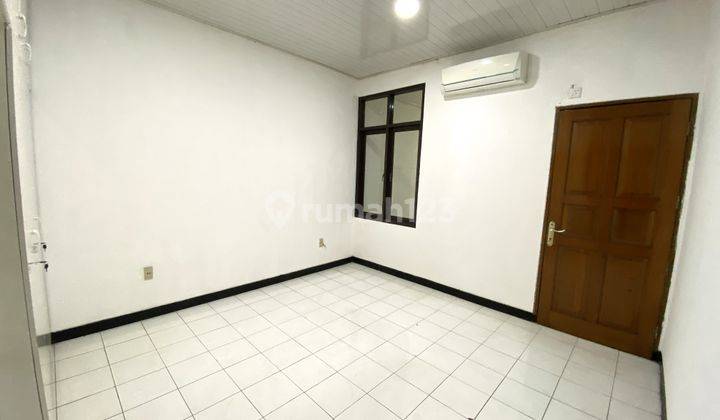 Bagus, Baru Renovasi, Terawat, 5 Kamar, Cocok U Hunian Atau Silent Office, Dekat Senopati Scbd, Jakarta Selatan 2