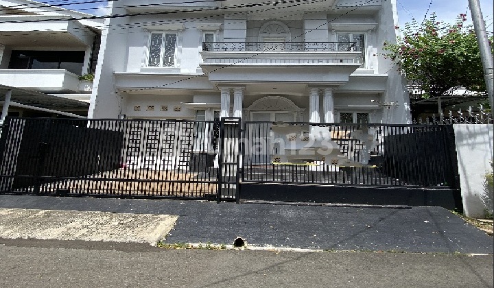 2-Story House, Nice, Well-Maintained Unfurnished, in Pondok Indah