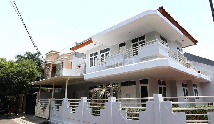 Rumah 2 Lantai, Unfurnished, Cocok utk Hunian Keluarga, dekat Pondok Indah Mall 2