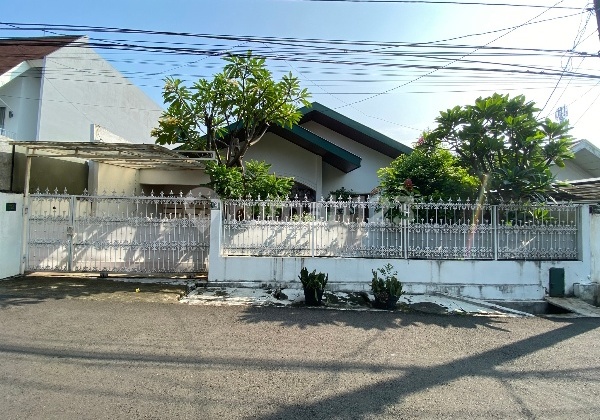 Rumah Kokoh, Terawat, Bagus di Radio Dalam, Kebayoran Baru, Jaksel