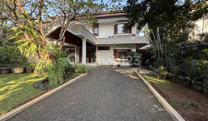 Luxury, Big and Beautiful, Well Maintained, 2 Storey House, 5 Bedrooms, Near Hero Kemang Villa, Suitable for Expat