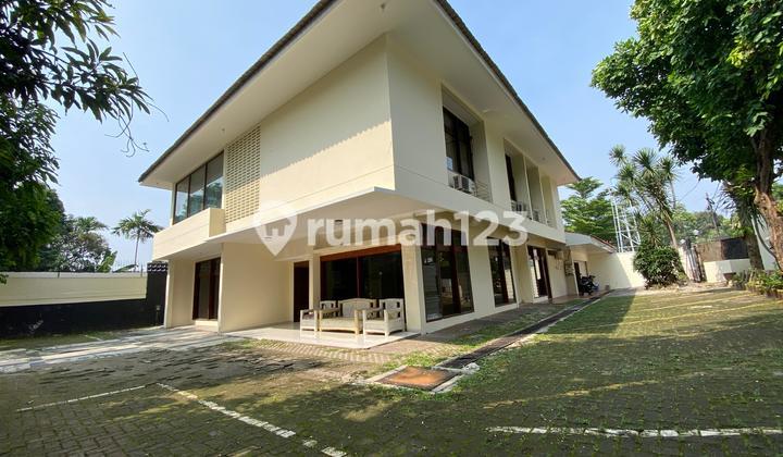 Rumah Besar, 2 Lantai, Parkir Luas, Baru Renovasi, Cocok untuk Kantor dekat Hero Kemang, Rumah Besar, 2 Lantai, Parkir Luas, Baru Renovasi, Cocok untuk Kantor dekat Hero Kemang,