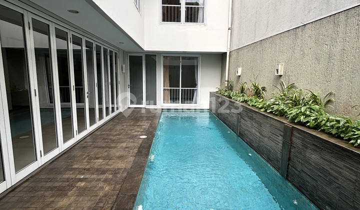 Rental House, Well Maintained, 4 Bedrooms, Semi Furnished, Suitable For Expat, Near Senopati/ Scbd. Rental House, Well Maintained, 4 Bedrooms, Semi Furnished, Suitable For Expat, Near Senopati/ Scbd.
