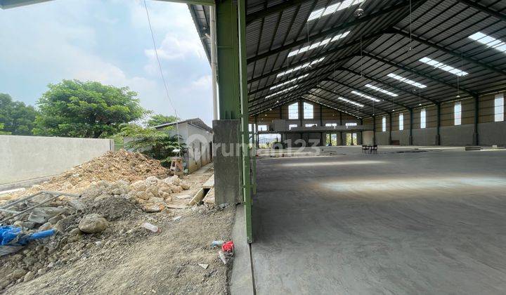 Pabrik Luas Bangunan 4.500m2 Luas Tanah 6.000an di Jl. Delta Silicon III, Serang, Cikarang Sel., Kabupaten Bekasi, Jawa Barat, Lippo Cikarang 1