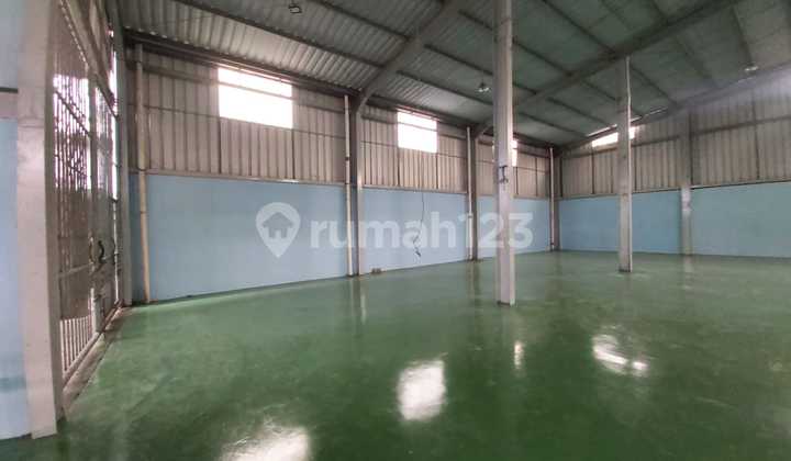 Factory For Rent Building Area 1,800 Lippo Cikarang Industrial Area Factory For Rent Building Area 1,800 Lippo Cikarang Industrial Area
