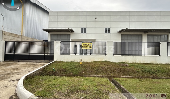Factory at Jl Trembesi, Lippo Cikarang, Building Area 770m² Unfurnished HGB - Building Use Right