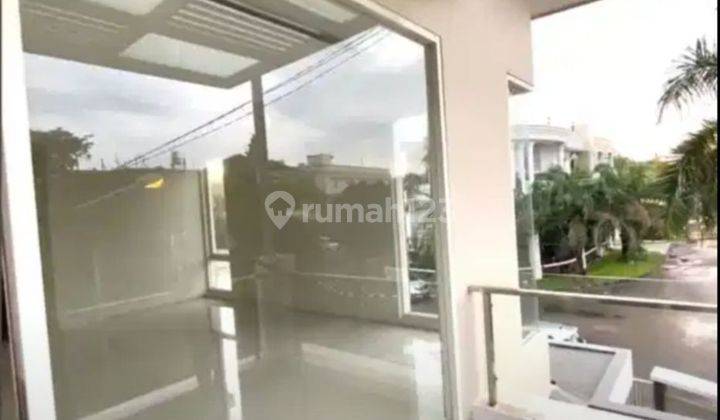 Araya Boulevard Rumah 2 Lantai 4 Kamar Tidur 2