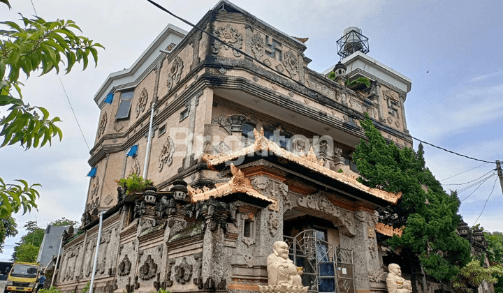 RUMAH BESAR 3 LANTAI DEKAT CITRALAND WATERPARK DI DENPASAR BALI 1