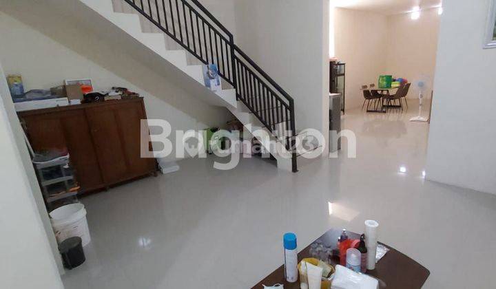 RUMAH BAGUS 2 LANTAI HARGA 1MAN DI NGAGEL DEKAT JALAN UTAMA RAYA MANYAR 1