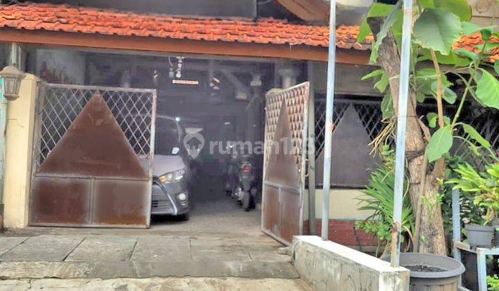 Rumah 2 Lantai Tengah Kota Selangkah Ke Raya Darmo, Sekolah Santa Maria, Dinoyo 2