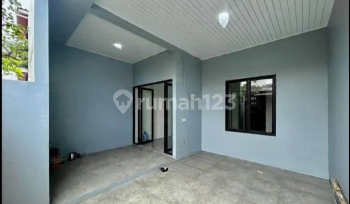 Move-In Ready House 4 Minutes to Toll Gate Move-In Ready House 4 Minutes to Toll Gate