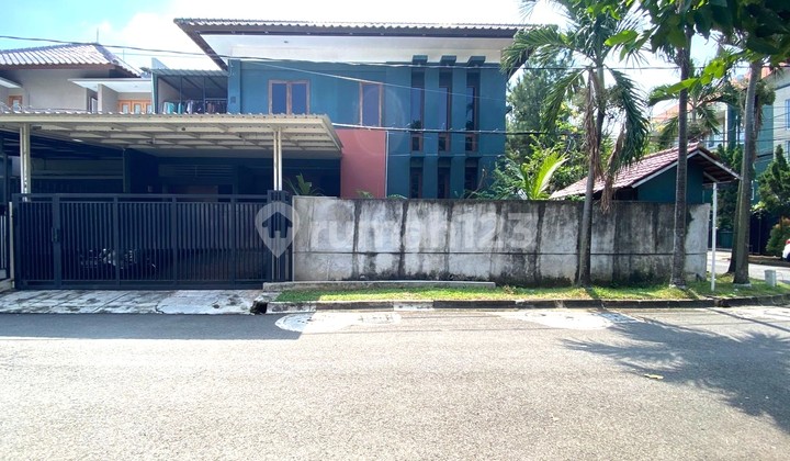 Pondok Indah Modern Minimalist Style House Facing East