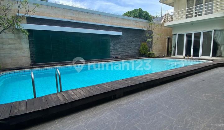 Rumah Pondok Indah dekat Bukit Golf Hadap Timur