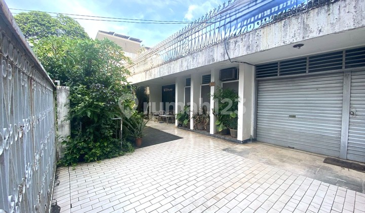 Rumah Lama Kebayoran Baru dekat Gandaria, Pakubuwono dan Mayestik