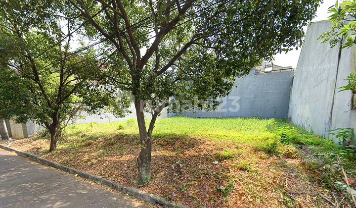 Pondok Indah Land with Wide Road Access Pondok Indah Land with Wide Road Access