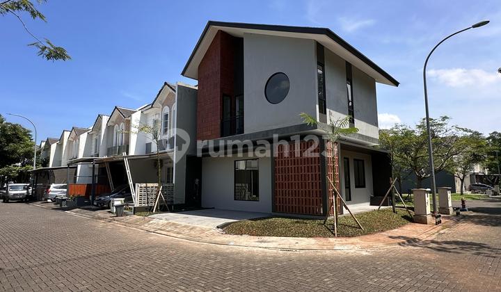 Rumah BSD City Vanya Park Siap Huni