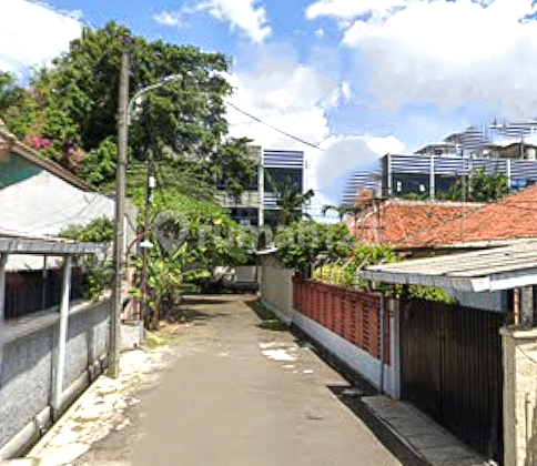 Rumah Kebayoran lama Bangunan 1 lantai 