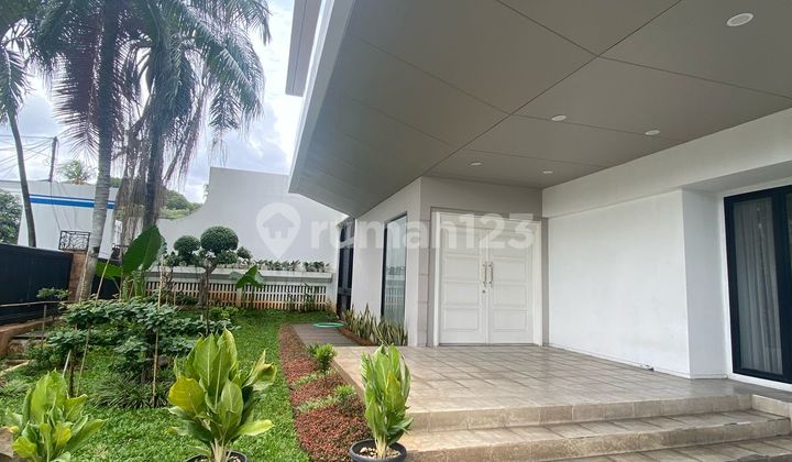 Rumah Pondok Indah Lokasi Tenang Hadap Timur