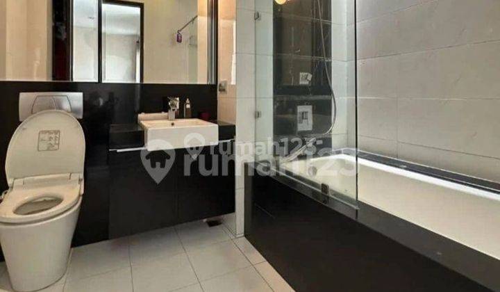 Rumah Pondok Indah Minimalis Modern Style Ada Lift 2