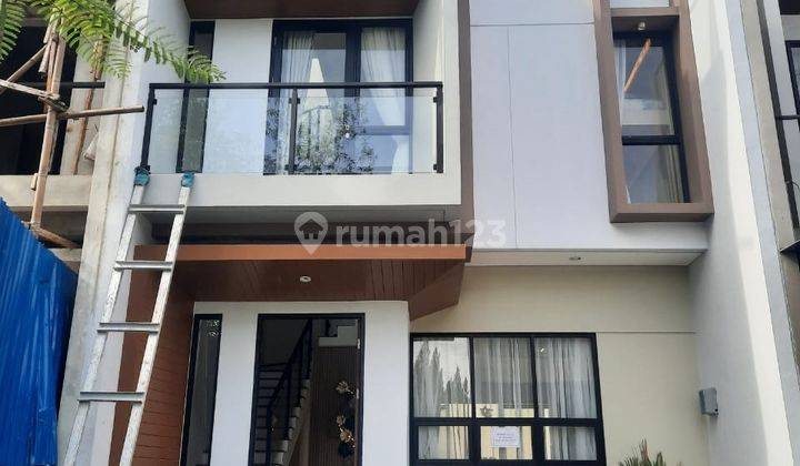 Magnolia Properti Idaman 3lt Joglo Design Mewah Banyak Pencahayaan 1