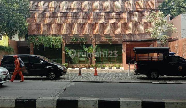 Ruang Usaha 3 Lantai Jl Prapanca Raya Jaksel Design Mewah Pakai Jati