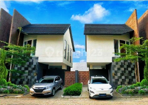 Townhouse Chelsea Modern Home - Dekat TB Simatupang, Akses Super Strategis! Townhouse Chelsea Modern Home - Dekat TB Simatupang, Akses Super Strategis!