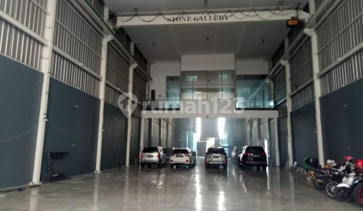 Gedung Strategis Fatmawati Raya – 4 Lantai + Rooftop, Harga Turun!