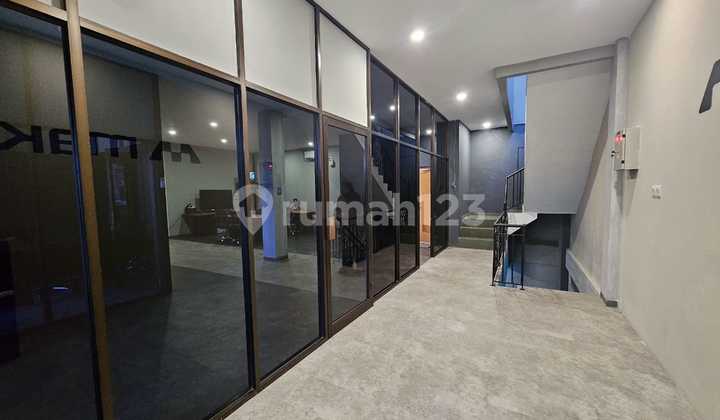 Strategic Shop House for Rent on Radio Dalam Raya, South Jakarta 1