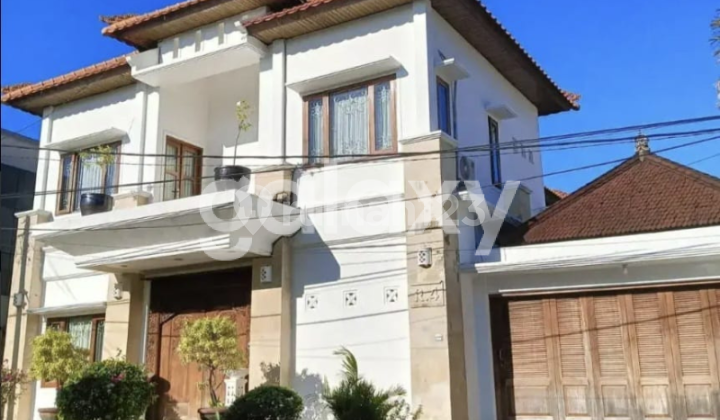 TWO-STORY HOMEY VILLA IN BYPASS GARDEN DANAU TEMPE ESTATE, SANUR DENPASAR, BALI