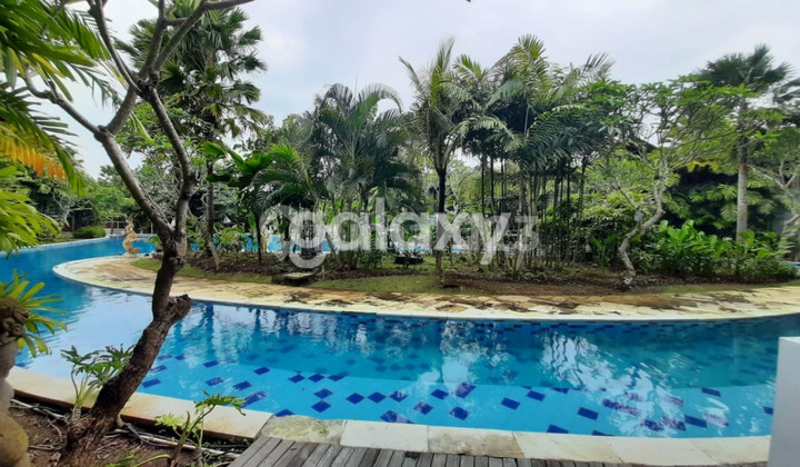 Villa Dancing Garden Sawangan Badung, Bali