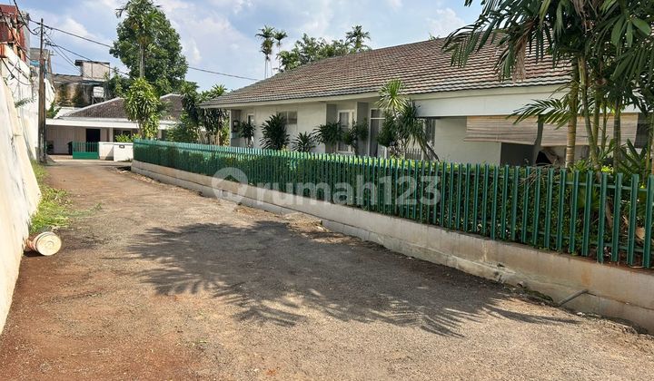 Luxury House in the Elite Kemang Compound