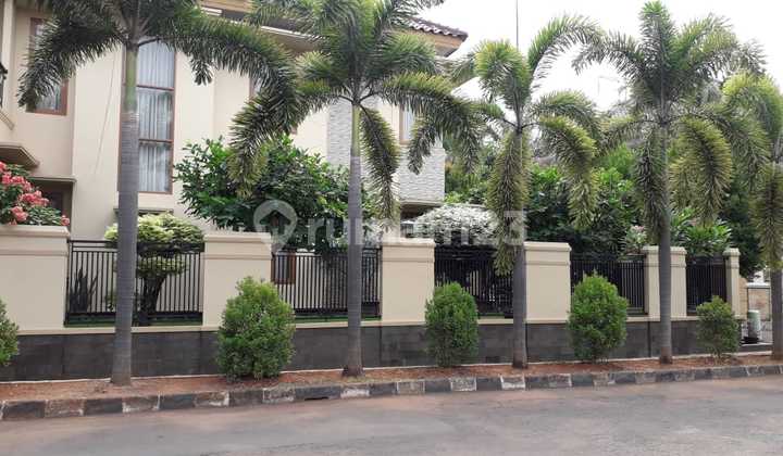 Rumah Mewah dan Asri Dalam Komplek Bergengsi 2