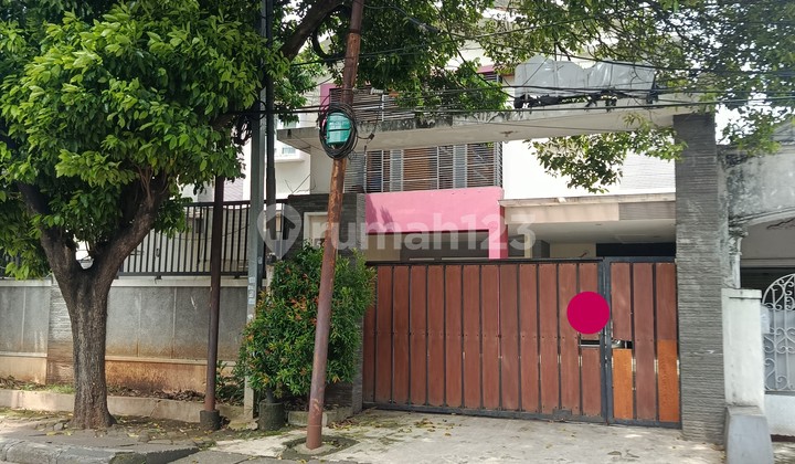 Boarding House Near Pasar Minggu Train Station 1