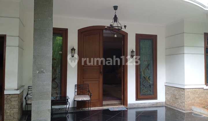 Rumah Mewah Didaerah Bergengsi