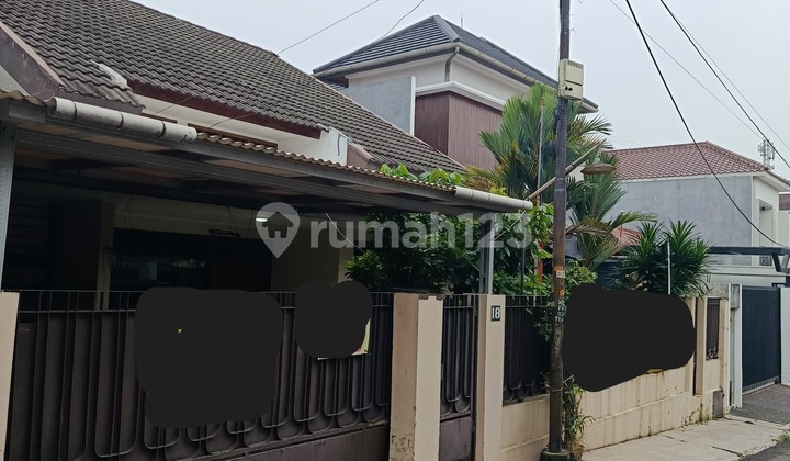 Rumah Siap Huni Dekat MRT dan Blok M Mall